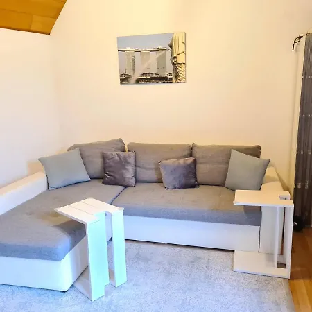Theox No 14 Fuer 6 Personen Mit Aussenbereich
